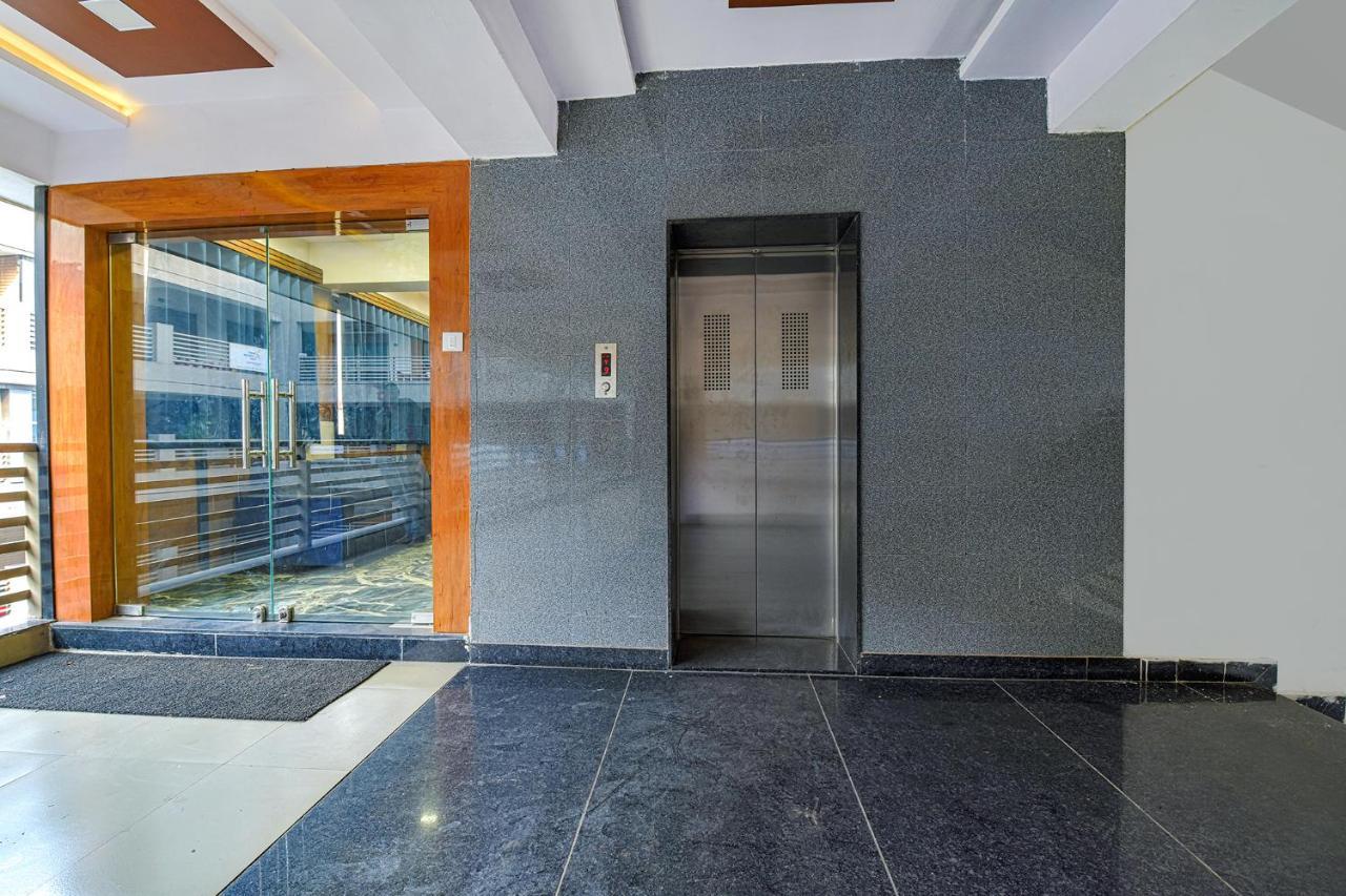 Fabhotel New York Batwa Exterior photo